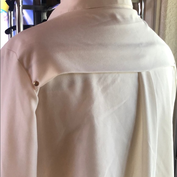 Buttoned down blouse - Picture 6 of 6